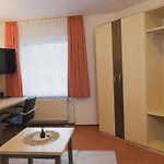 Burgklause 3* Nickenich