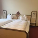 Burgklause 3* Nickenich