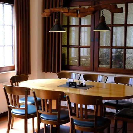 Burgklause 3* Nickenich