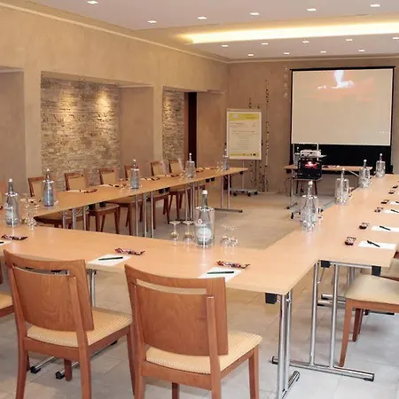 Hotell Burgklause 3*