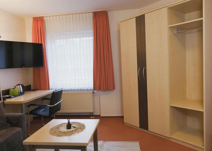 Burgklause 3* Nickenich