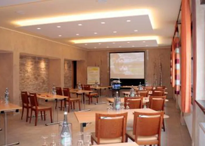 Burgklause Nickenich