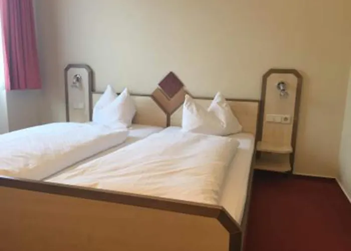 Burgklause 3* Nickenich